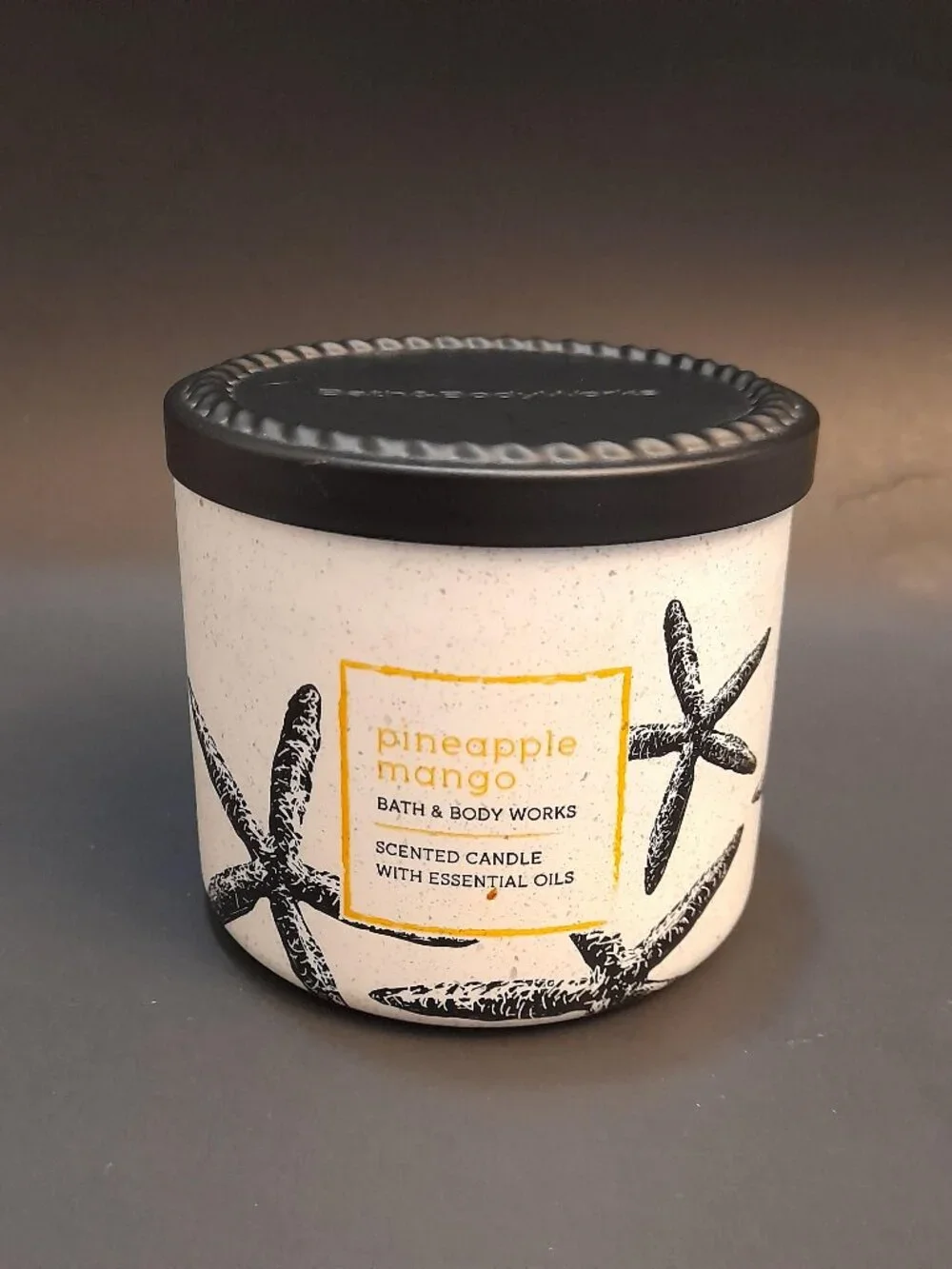 Bath & Body Works Pineapple Mango Candle - Picture 2 of 3